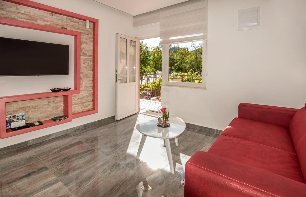 Apartments Vujicic Tivat Ngoại thất bức ảnh